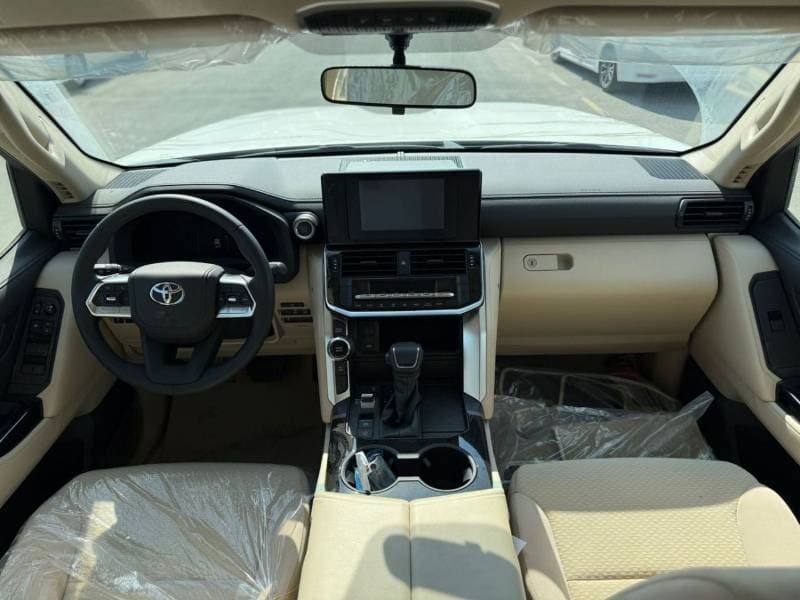 2026 Toyota Land Cruiser thumbnail 4