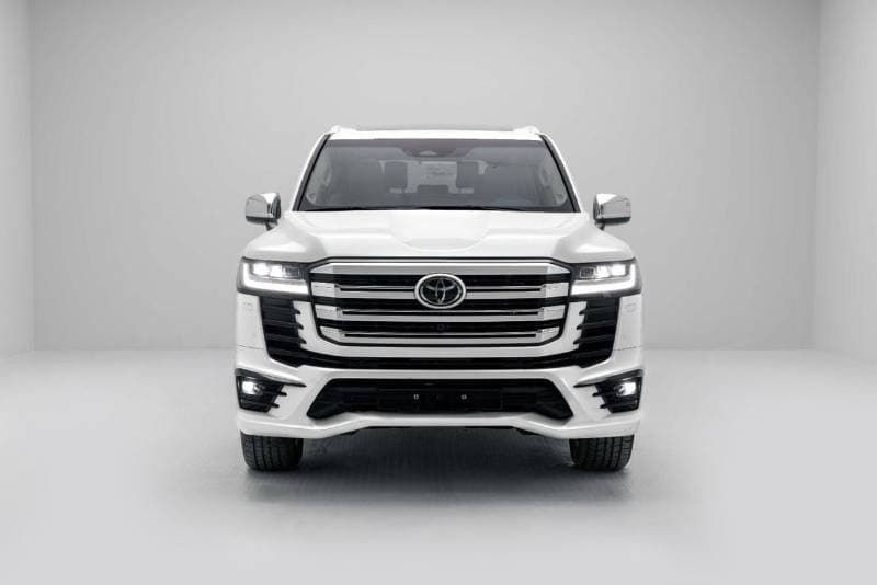 2026 Toyota Land Cruiser VXR thumbnail 3