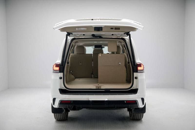 2026 Toyota Land Cruiser VXR thumbnail 7