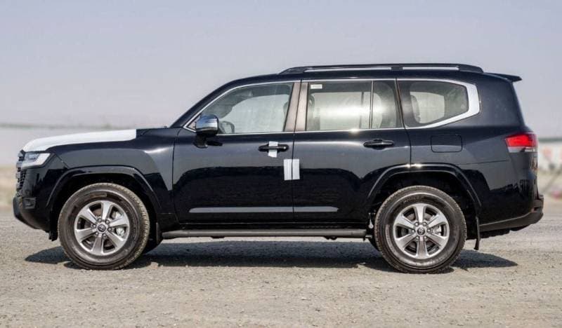 2024 Toyota Land Cruiser VX thumbnail 7