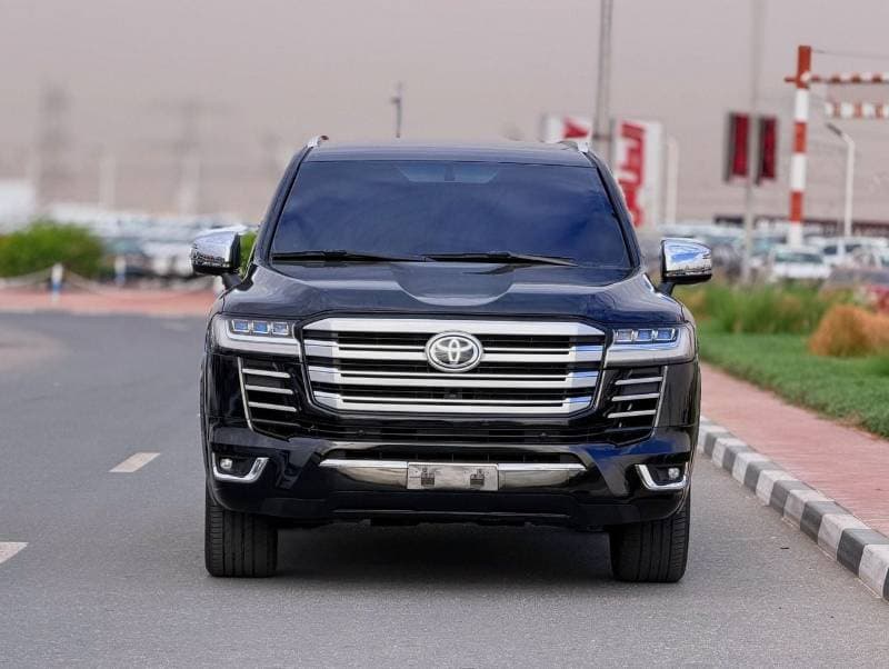 2019 Toyota Land Cruiser GXR thumbnail 8