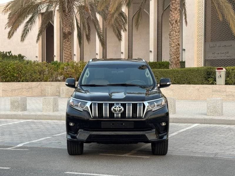 2018 Toyota Prado VXR thumbnail 4