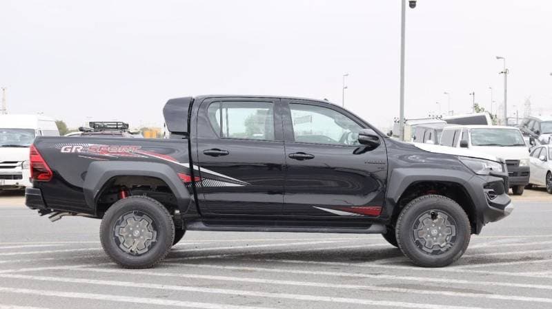 2026 Toyota Hilux GR SPORT thumbnail 5