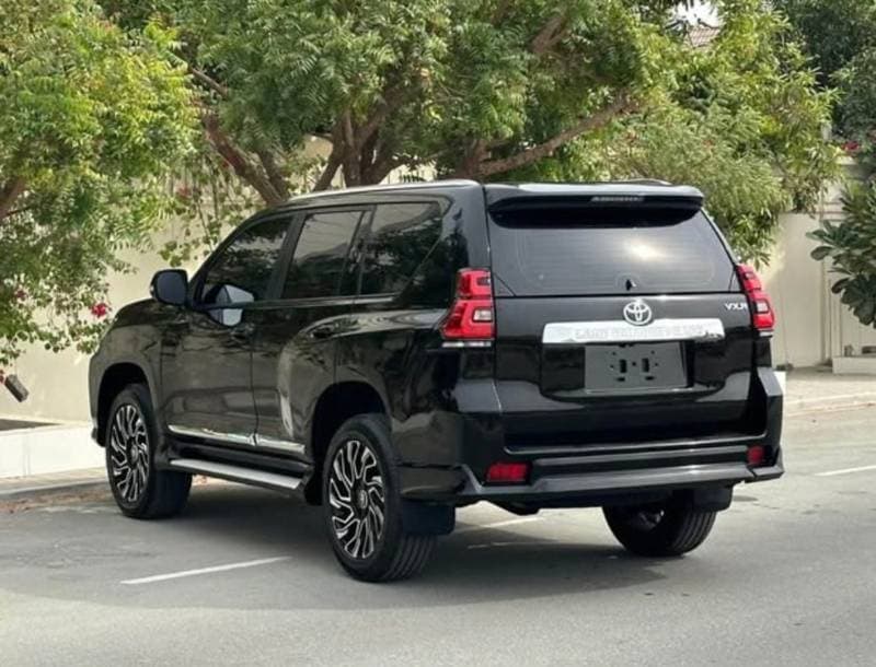 2023 Toyota Prado VXR thumbnail 6