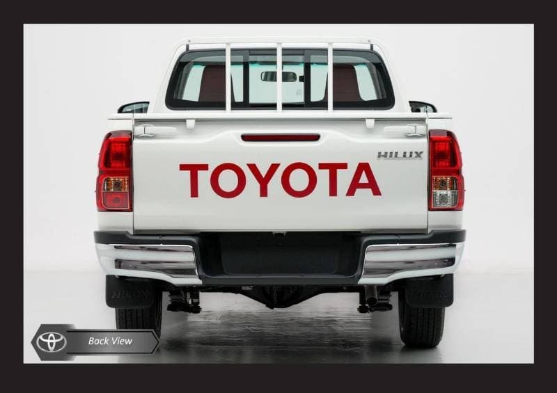 2026 Toyota Hilux GL thumbnail 3