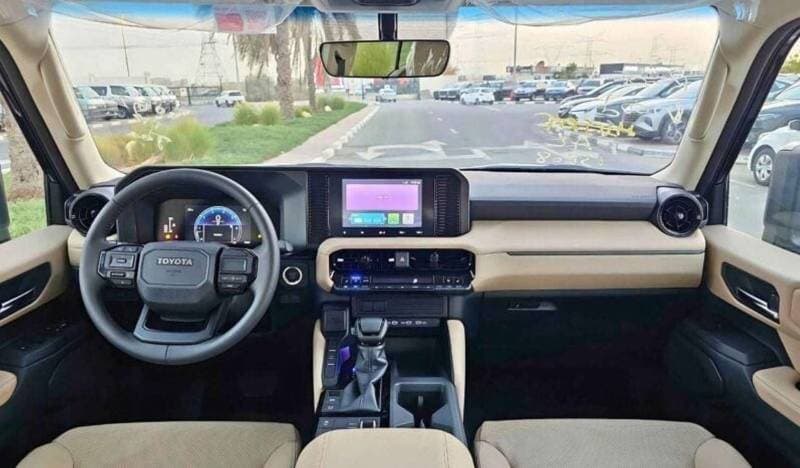 2025 Toyota Prado GXR thumbnail 8
