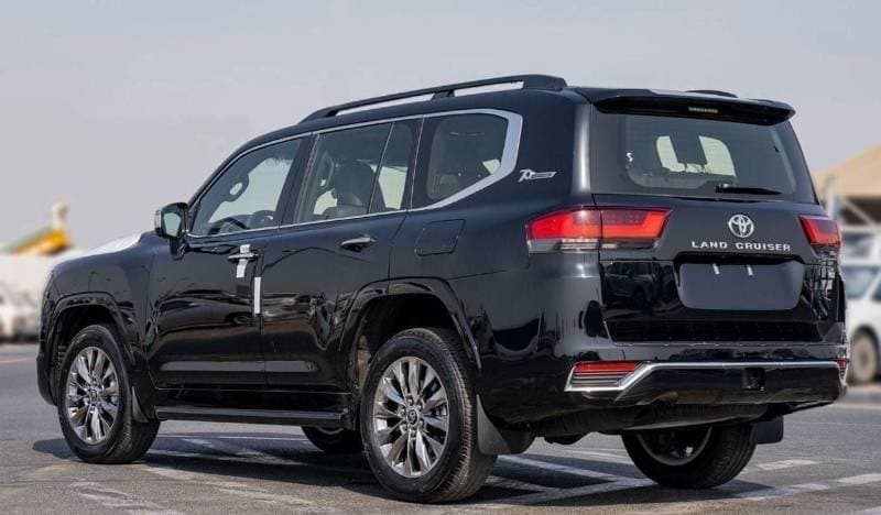 2025 Toyota Land Cruiser VX thumbnail 6