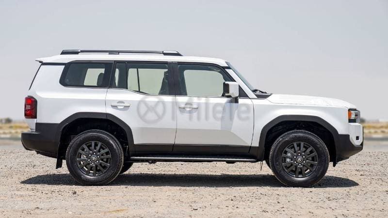2024 Toyota Prado thumbnail 6