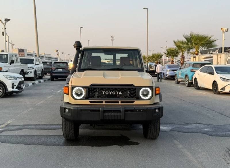 2026 Toyota Land Cruiser 70 LC76 HARDTOP thumbnail 2