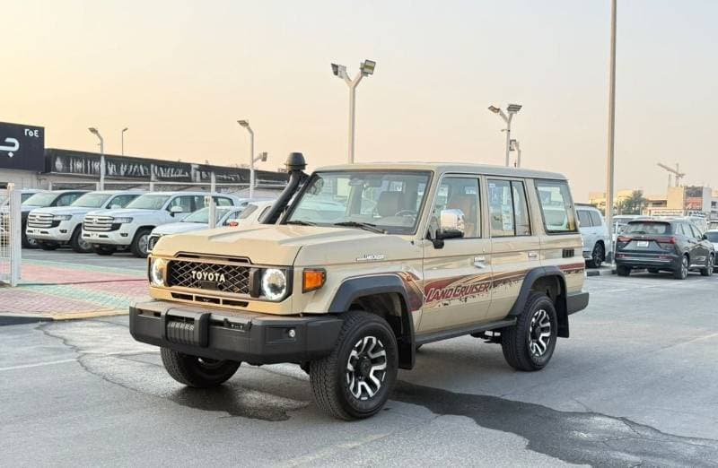 2026 Toyota Land Cruiser 70 LC76 HARDTOP thumbnail 3