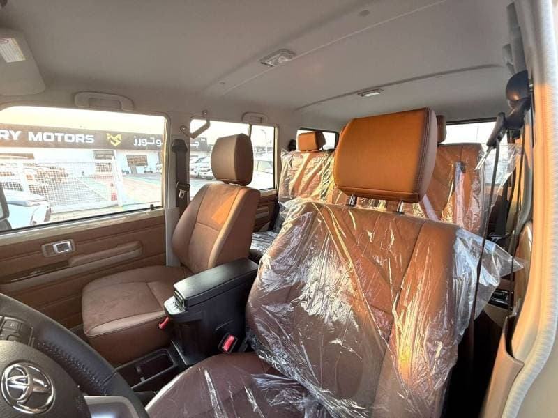 2026 Toyota Land Cruiser 70 LC76 HARDTOP thumbnail 5