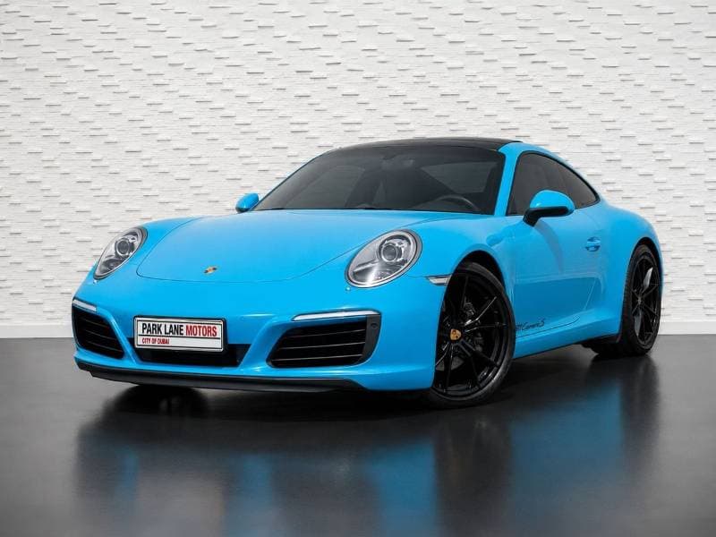 2017 Porsche 911 CARRERA