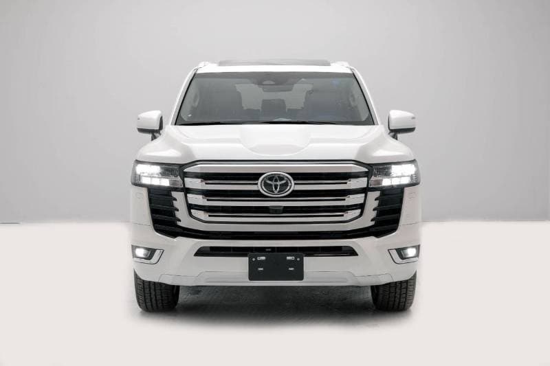 2026 Toyota Land Cruiser GXR thumbnail 3