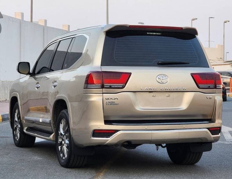 2020 Toyota Land Cruiser GXR thumbnail 4