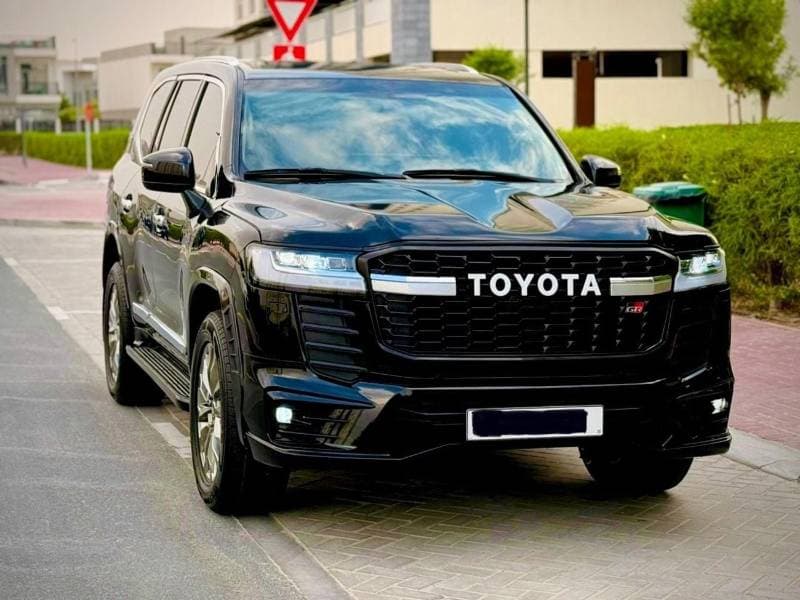 2017 Toyota Land Cruiser GXR