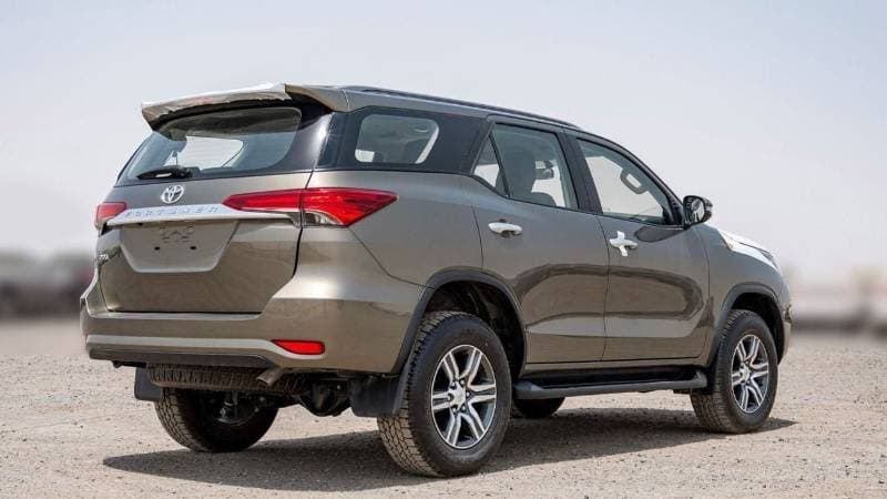 2024 Toyota Fortuner GX2 thumbnail 5