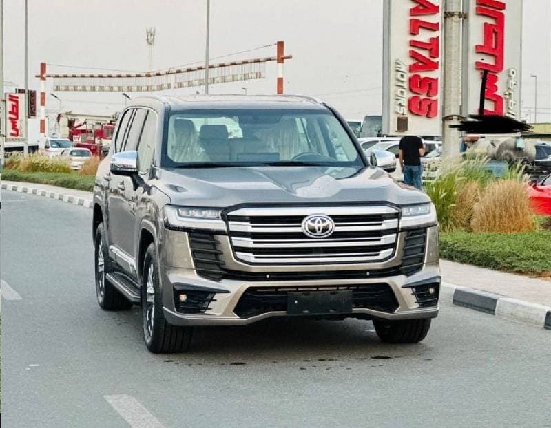 2022 Toyota Land Cruiser GXR thumbnail 8