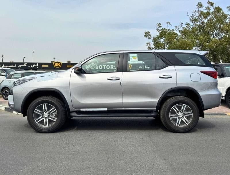 2026 Toyota Fortuner EXR thumbnail 2