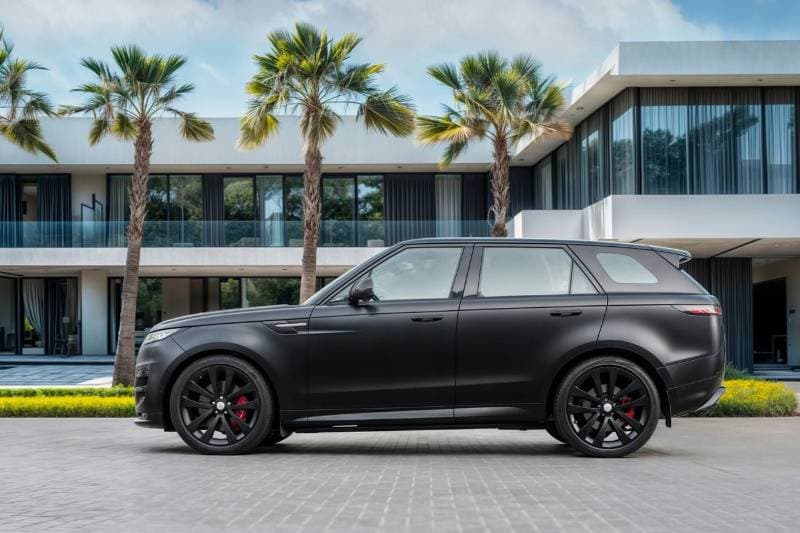 2023 Land Rover Range Rover Sport thumbnail 2