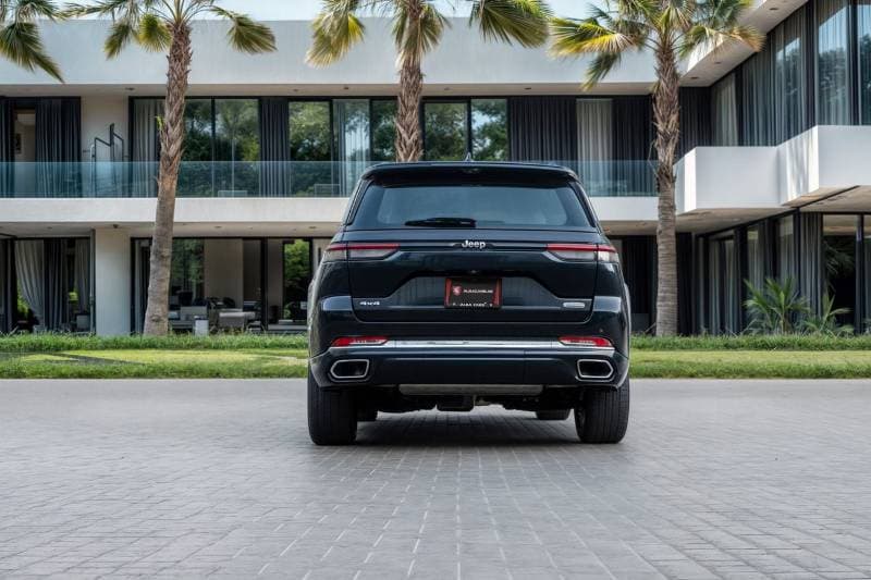 2024 Jeep Grand Cherokee thumbnail 5