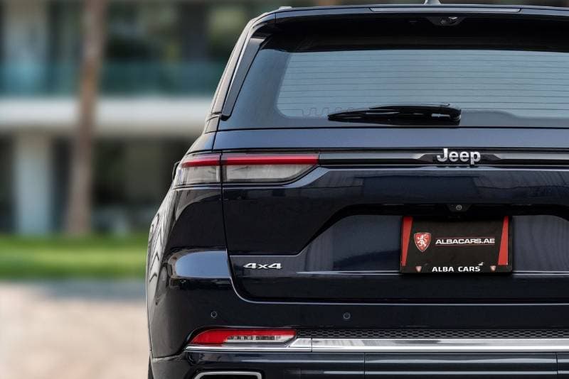 2024 Jeep Grand Cherokee thumbnail 6