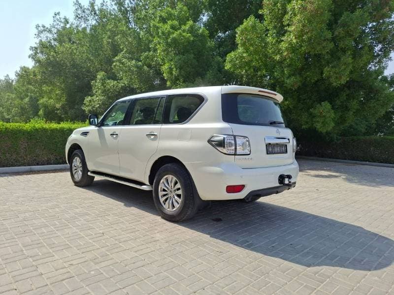 2019 Nissan Patrol XE thumbnail 6