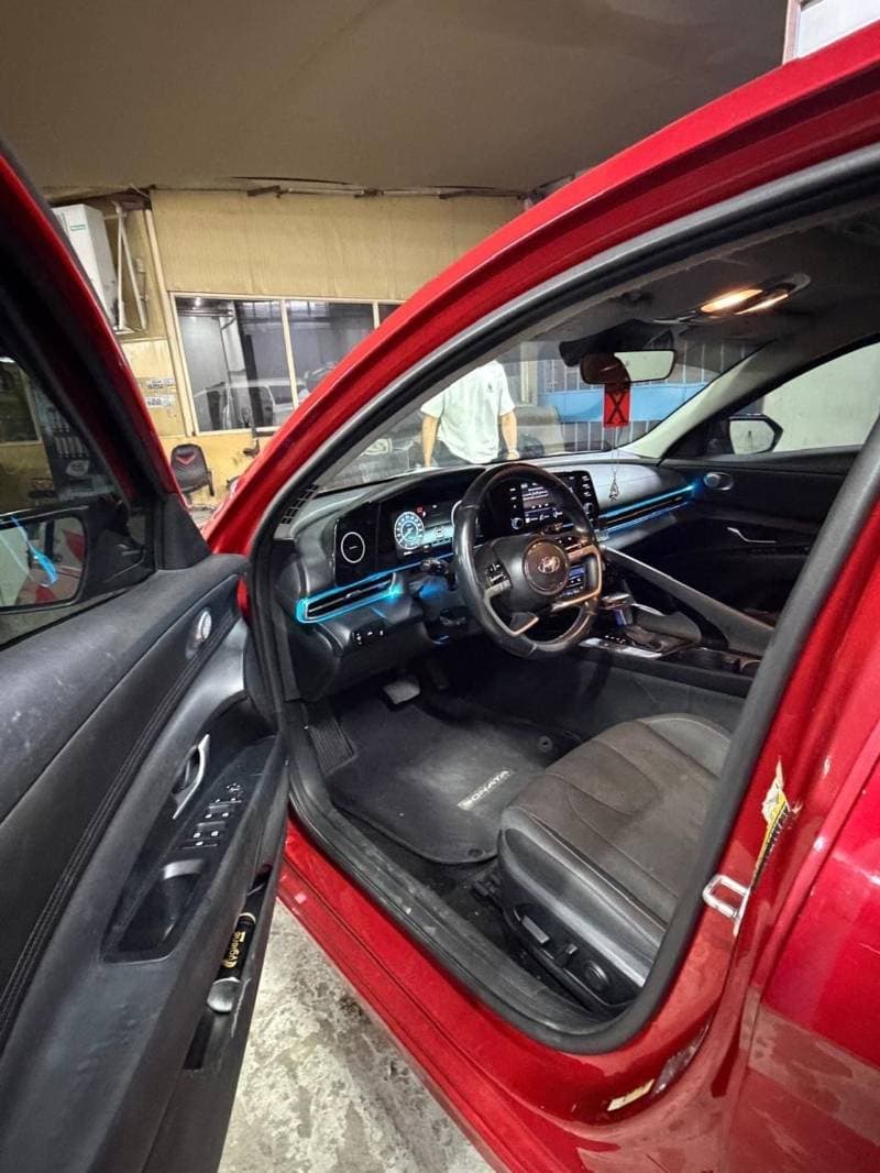 2021 Hyundai Elantra PREMIUM thumbnail 4