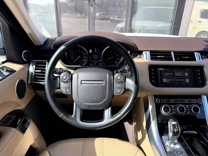 2016 Land Rover Range Rover Sport HSE DYNAMIC thumbnail 4