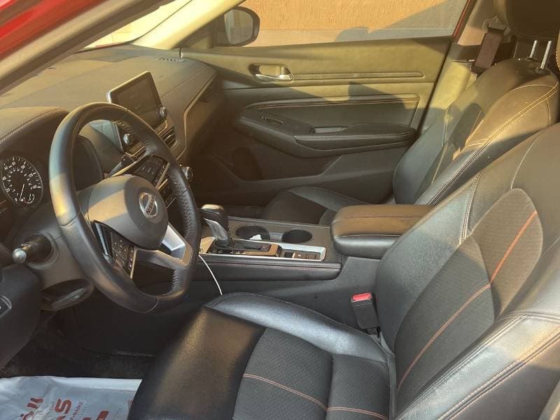 2019 Nissan Altima thumbnail 4