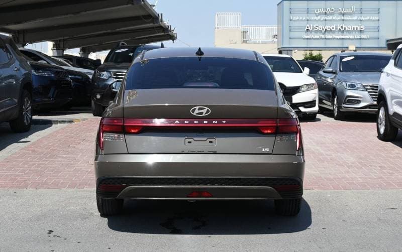 2024 Hyundai Accent SMART thumbnail 5