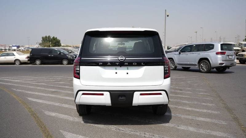 2026 Nissan Patrol XE thumbnail 4