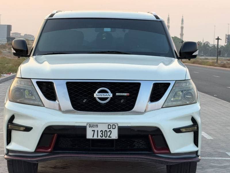 2017 Nissan Patrol NISMO thumbnail 7