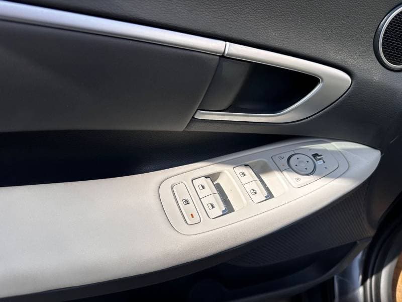 2025 Hyundai Sonata SMART thumbnail 2
