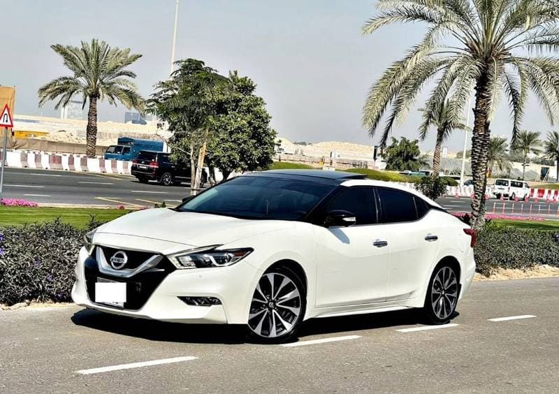 2020 Nissan Maxima SR thumbnail 3