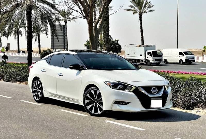 2020 Nissan Maxima SR thumbnail 2