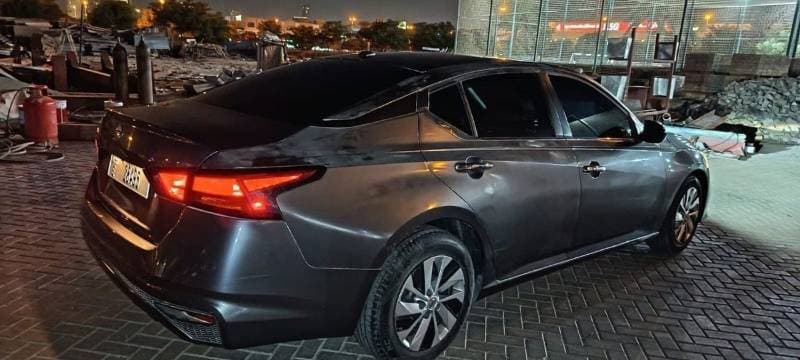 2020 Nissan Altima SV thumbnail 4