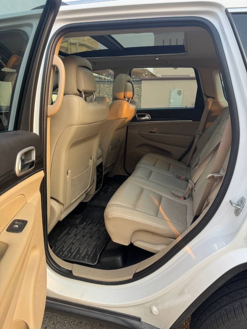 2021 Jeep Grand Cherokee LIMITED thumbnail 3