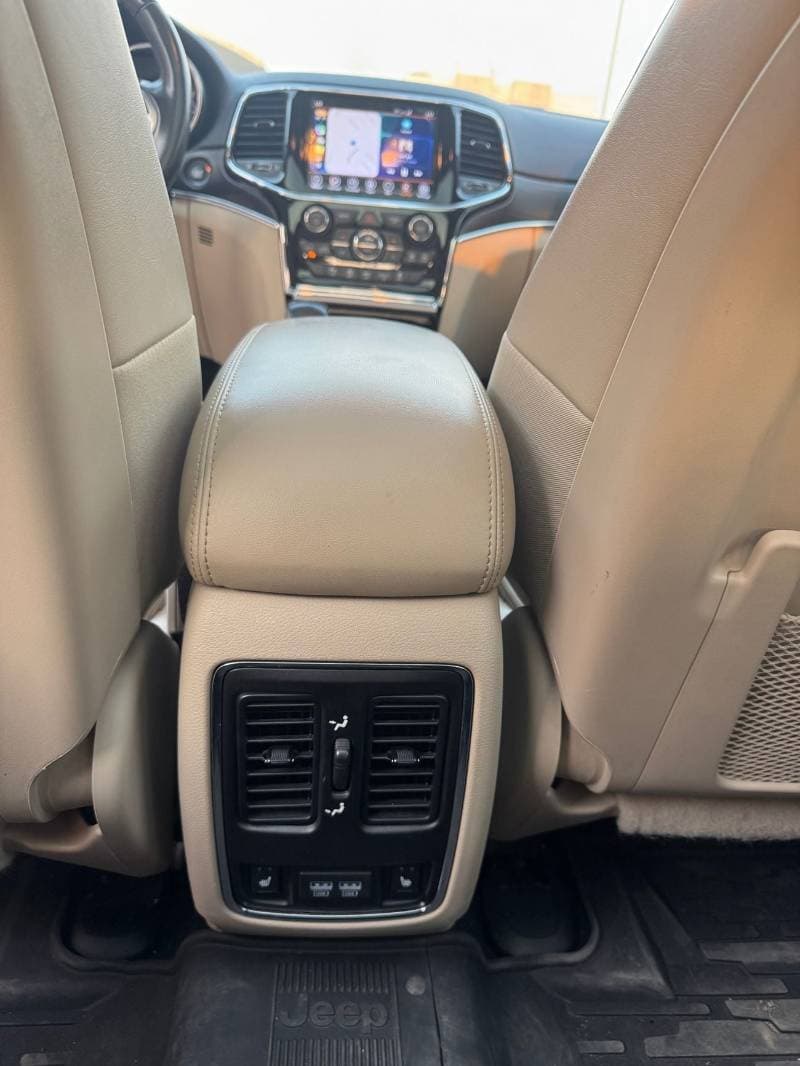2021 Jeep Grand Cherokee LIMITED thumbnail 5