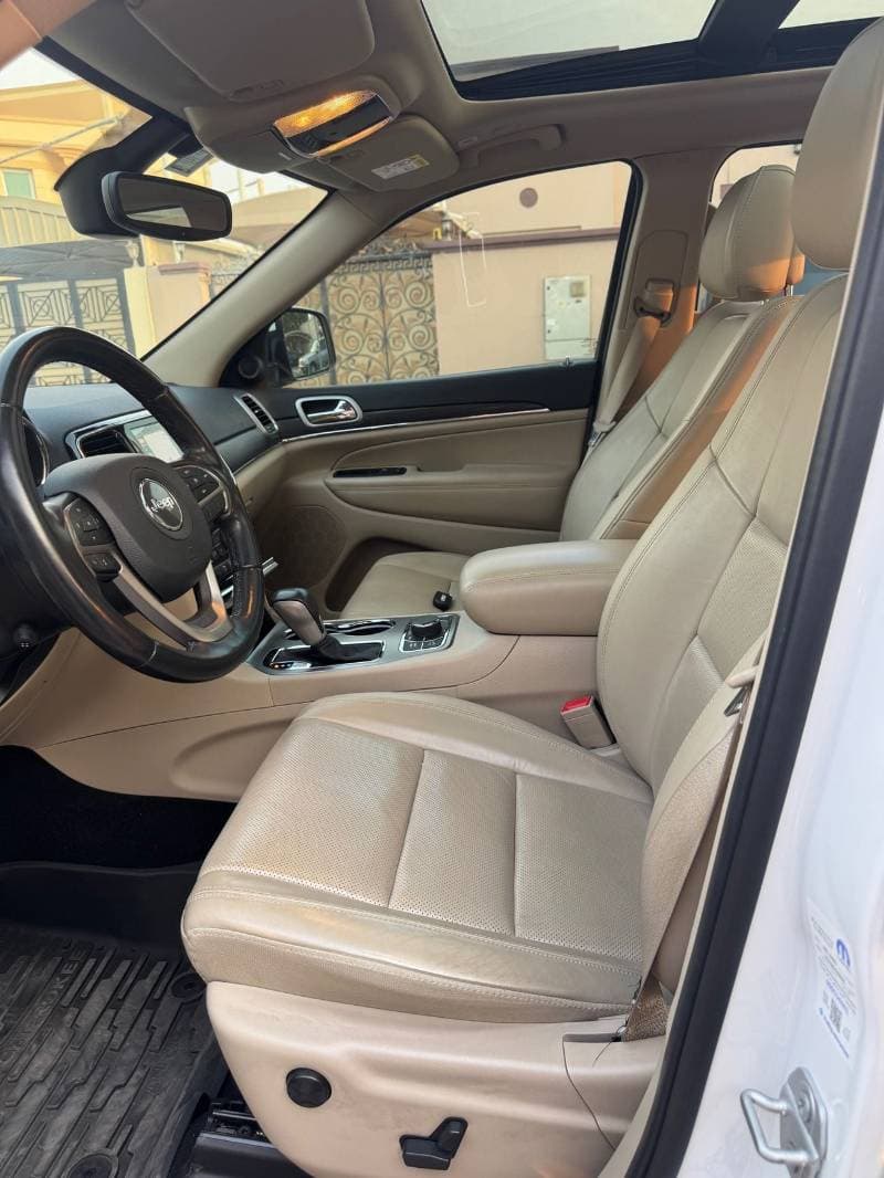 2021 Jeep Grand Cherokee LIMITED thumbnail 8