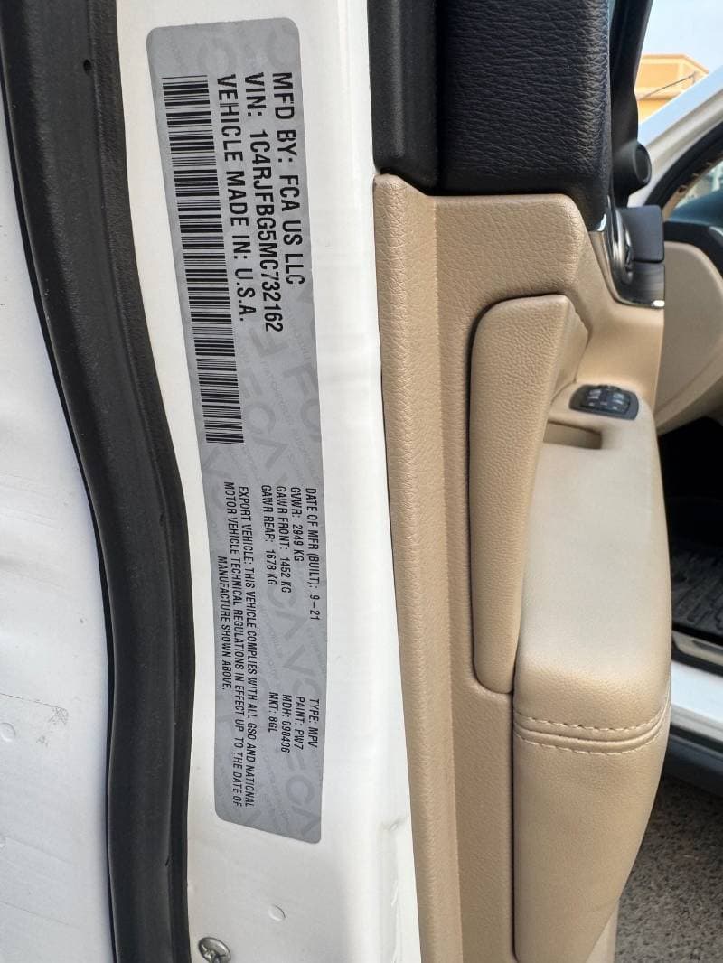 2021 Jeep Grand Cherokee LIMITED thumbnail 4