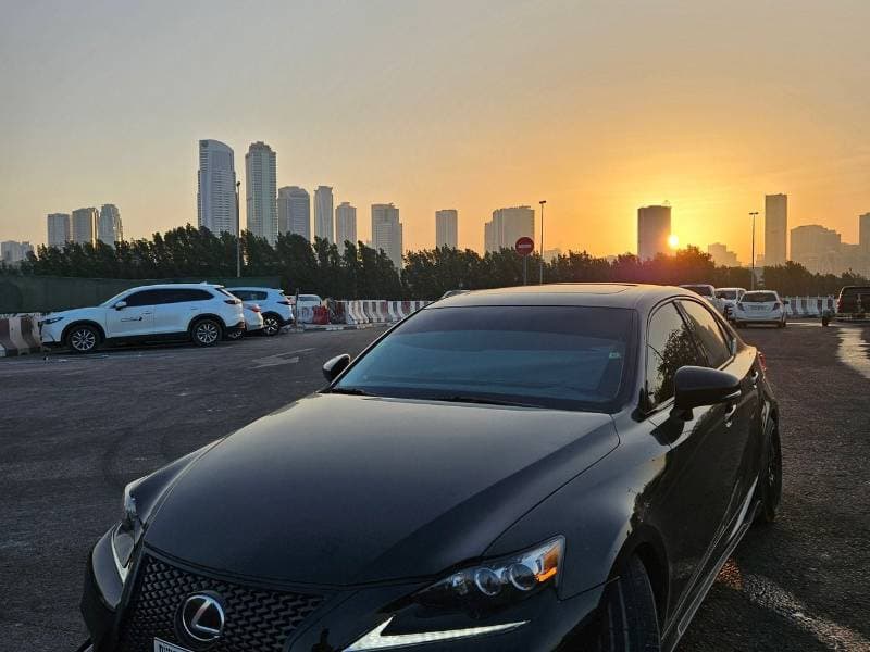 2015 Lexus IS250 PREMIER thumbnail 4