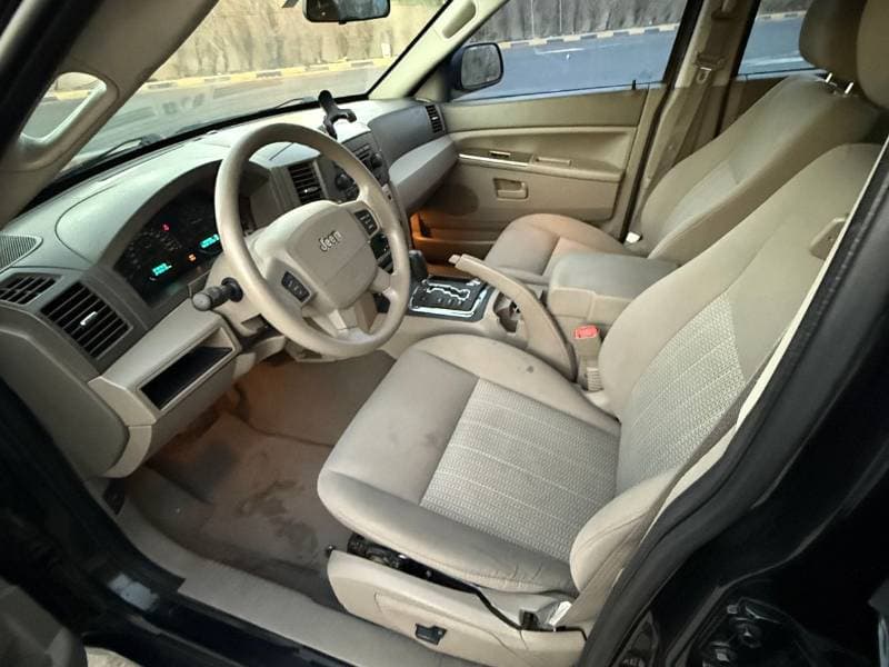 2007 Jeep Grand Cherokee thumbnail 8