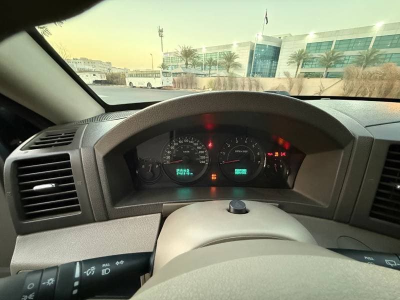2007 Jeep Grand Cherokee thumbnail 7