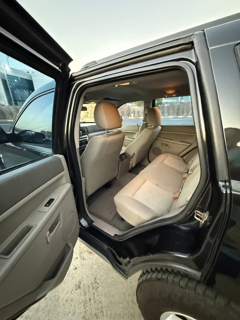 2007 Jeep Grand Cherokee thumbnail 6