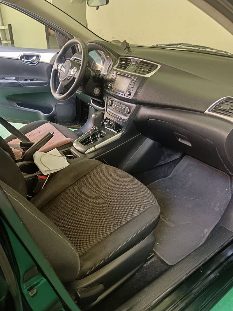 2019 Nissan Sentra SV thumbnail 4