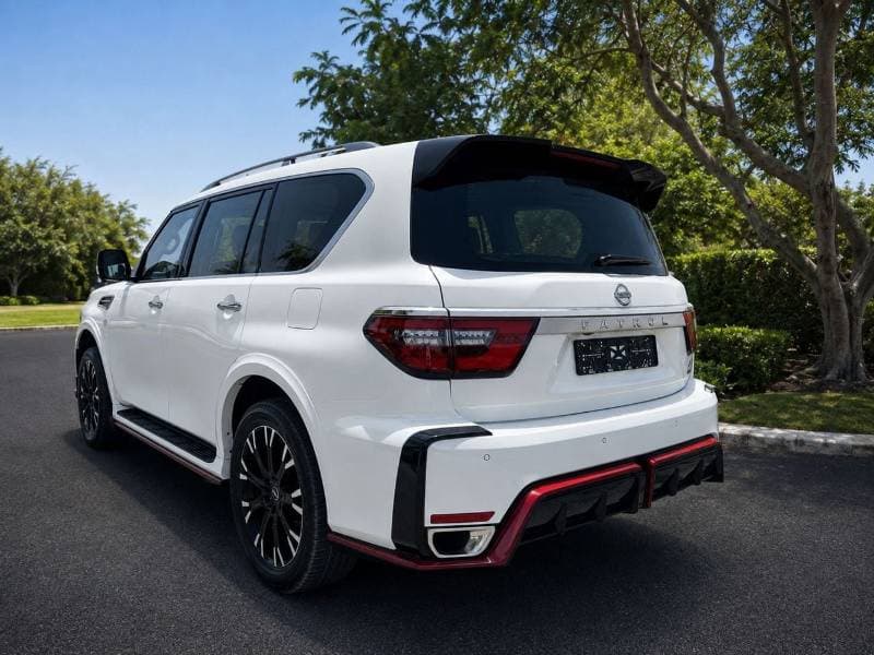 2023 Nissan Patrol NISMO thumbnail 4