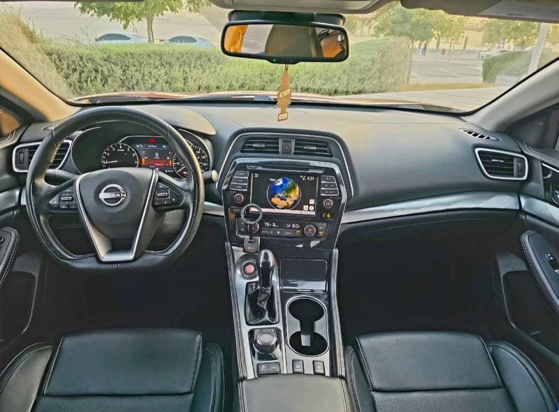 2023 Nissan Maxima SV thumbnail 8