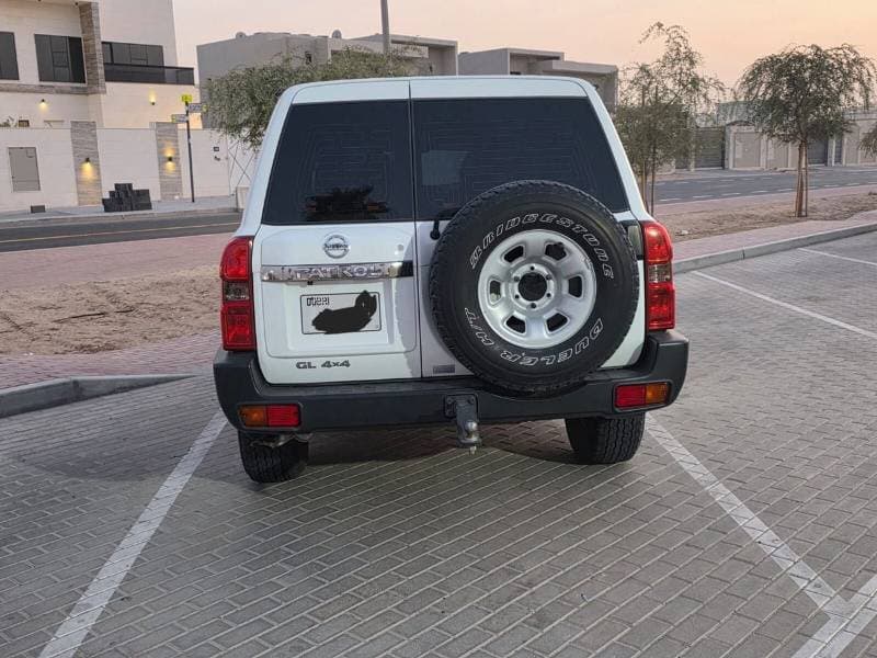 2022 Nissan Patrol thumbnail 2