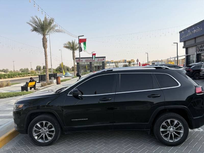 2017 Jeep Cherokee thumbnail 7