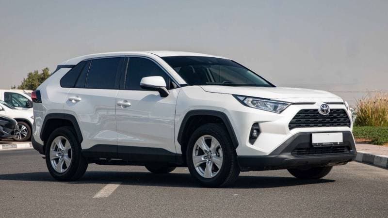 2025 Toyota RAV4 LE thumbnail 4
